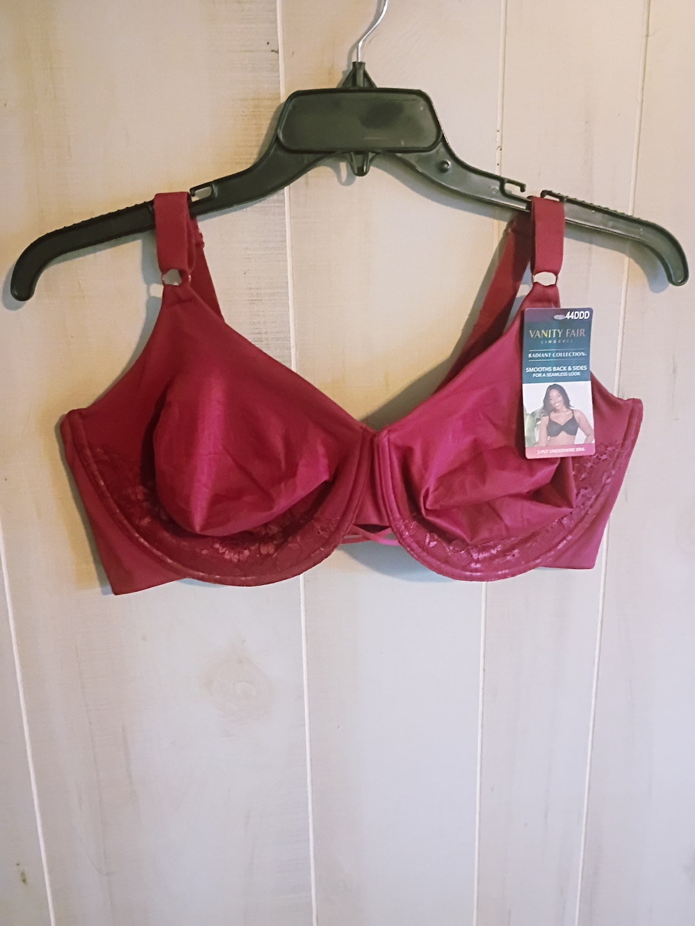 Vanity Fair Full Coverage Underwire Bra - Berry. Size 44DDD